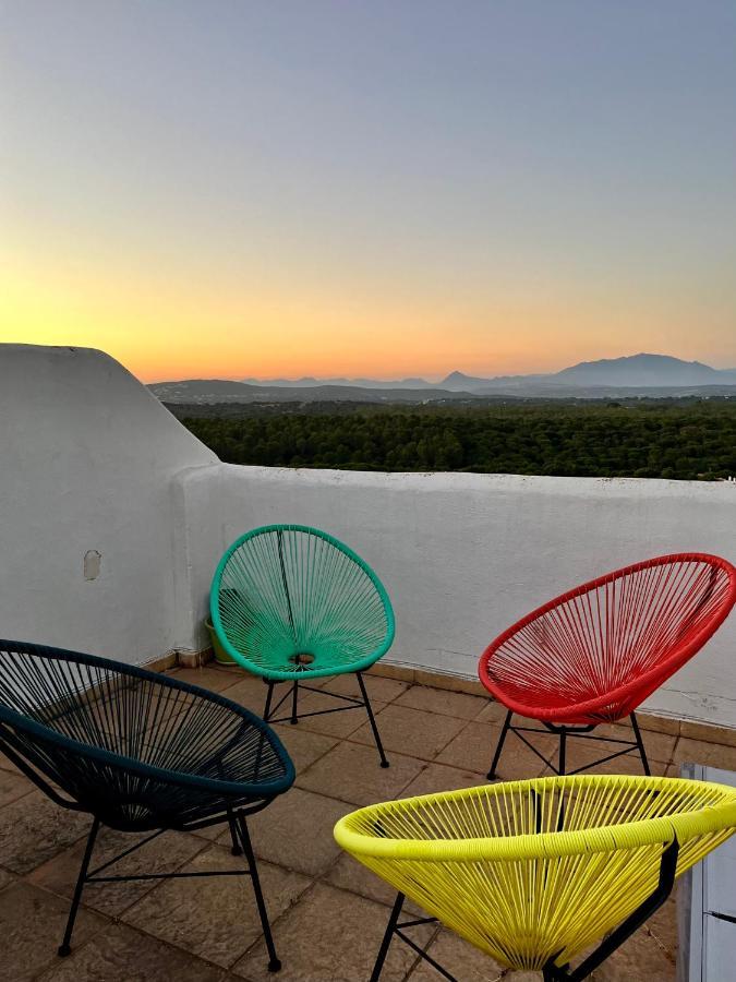 Quiet & Spacious Apt @ Golf Course W/ Roof Terrace San Roque  Exteriér fotografie
